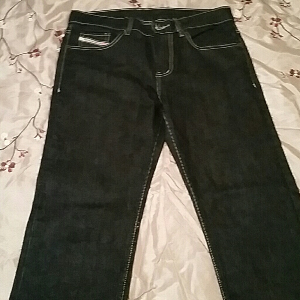 Straight fit jeans that are not loose enough